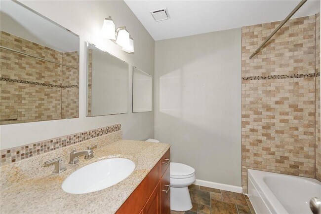 Building Photo - 17119 Kettle Creek Dr