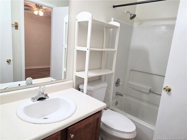 Building Photo - 6768 Willowbrook Dr