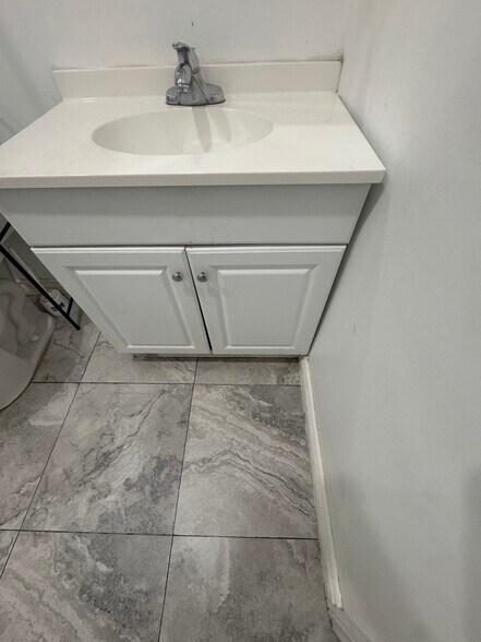 Building Photo - 4502 S Broadway