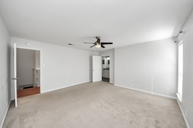 Building Photo - 2468 Bering Dr