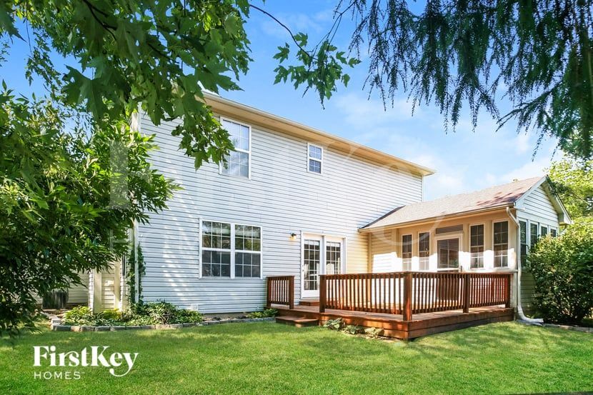 Building Photo - 740 Speedway Woods Dr