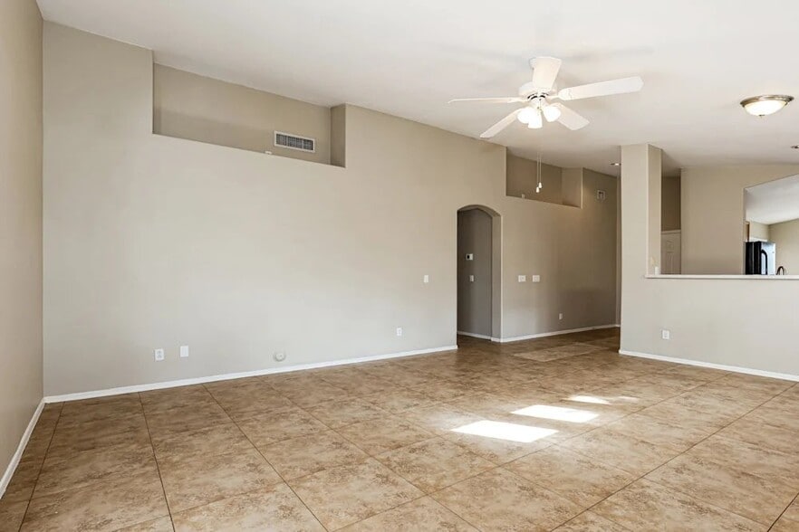 Building Photo - 1712 E Palo Blanco Way