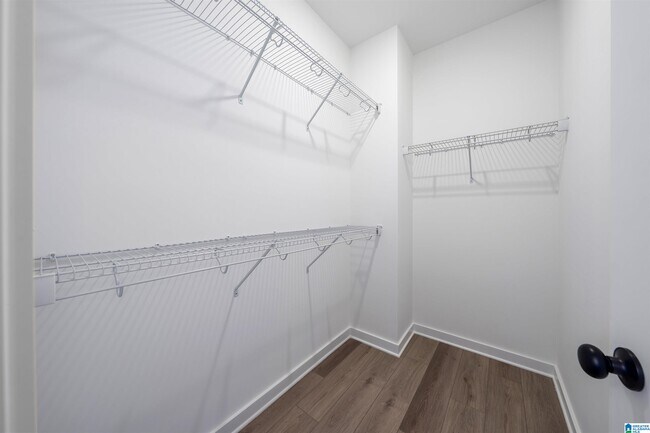 Building Photo - 1109 Windsor Sq