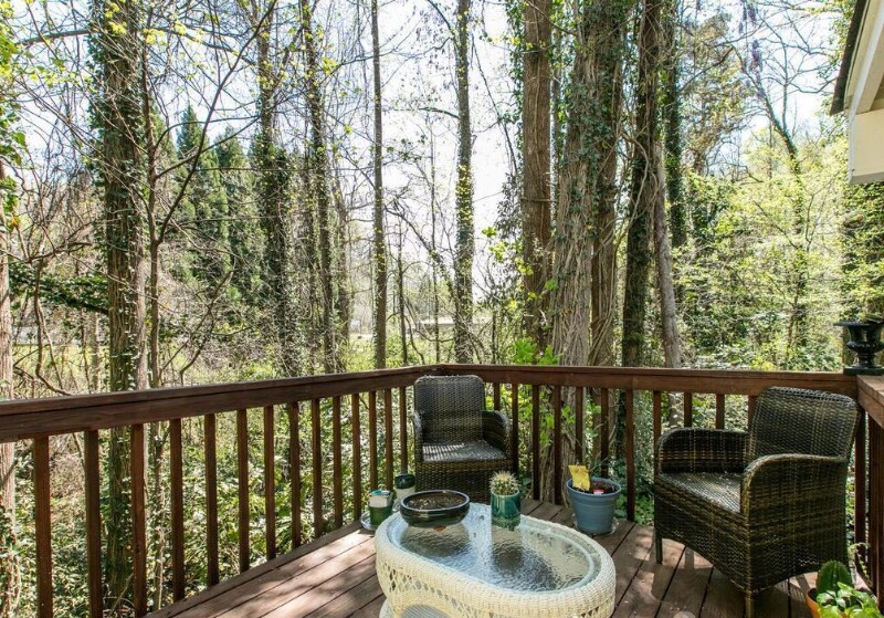 Building Photo - 121 Carolina Dr