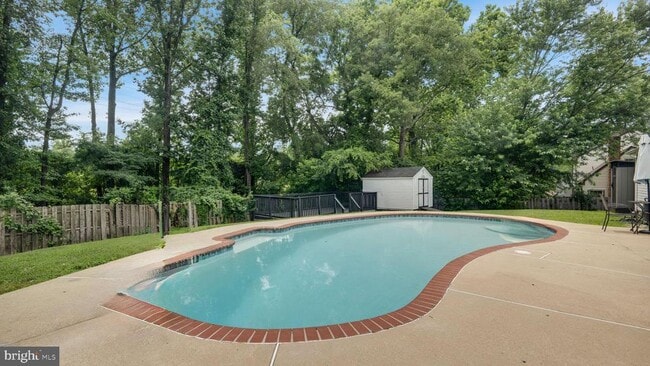 Building Photo - 10111 Cascade Ln