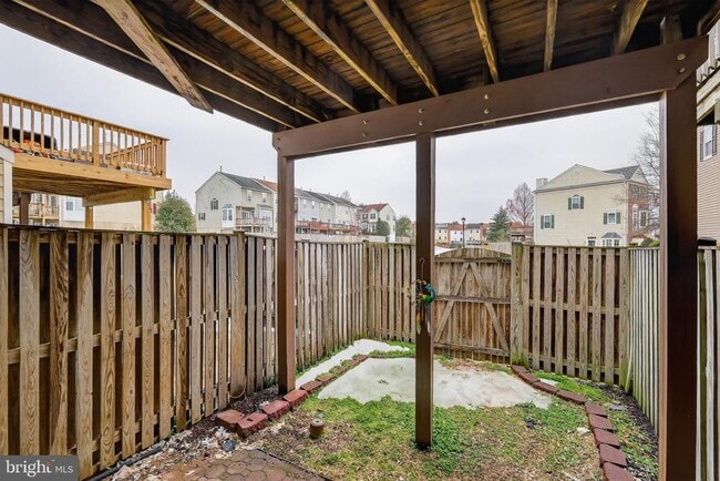 Building Photo - 1221 Rockland Ct