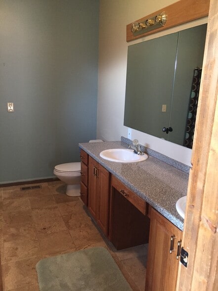 Building Photo - 138 Davis Farms Rd