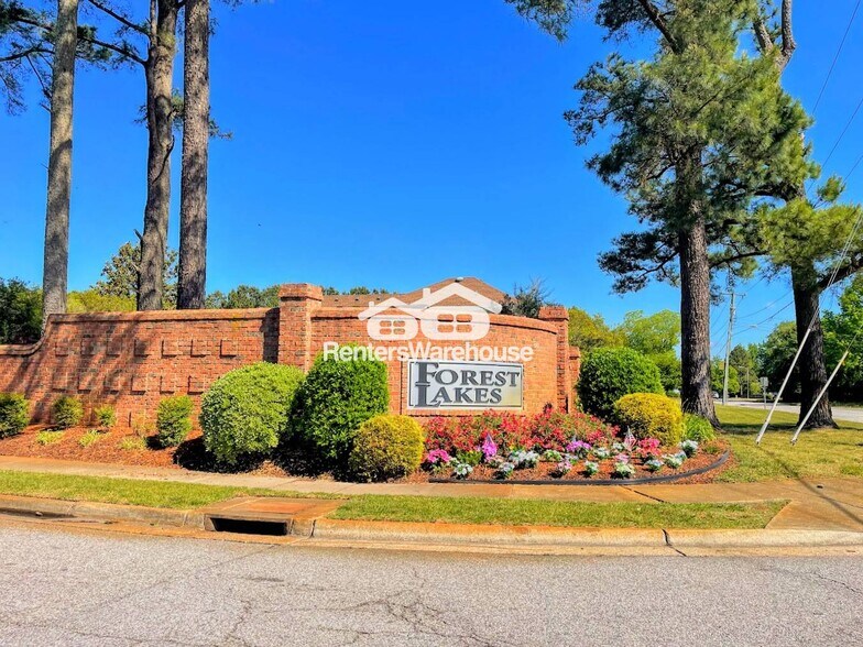 Building Photo - 804 Walnut Forest Ct