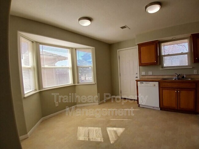 Building Photo - 1100 N Noland Rd