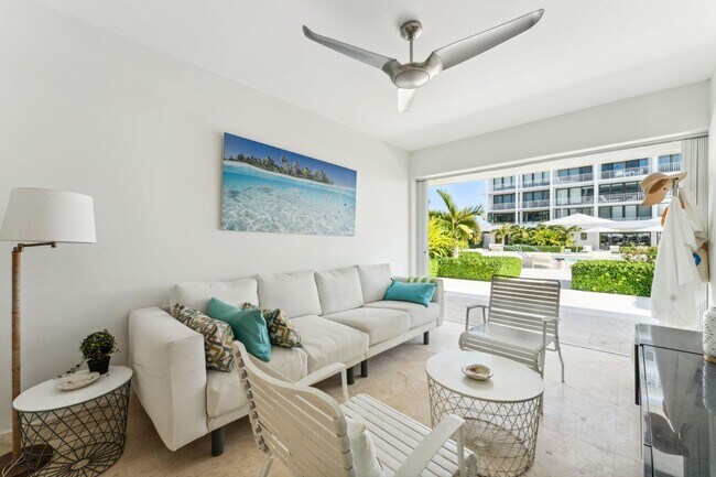 Building Photo - 2784 S Ocean Blvd