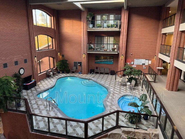 Building Photo - 171 E 3rd Ave