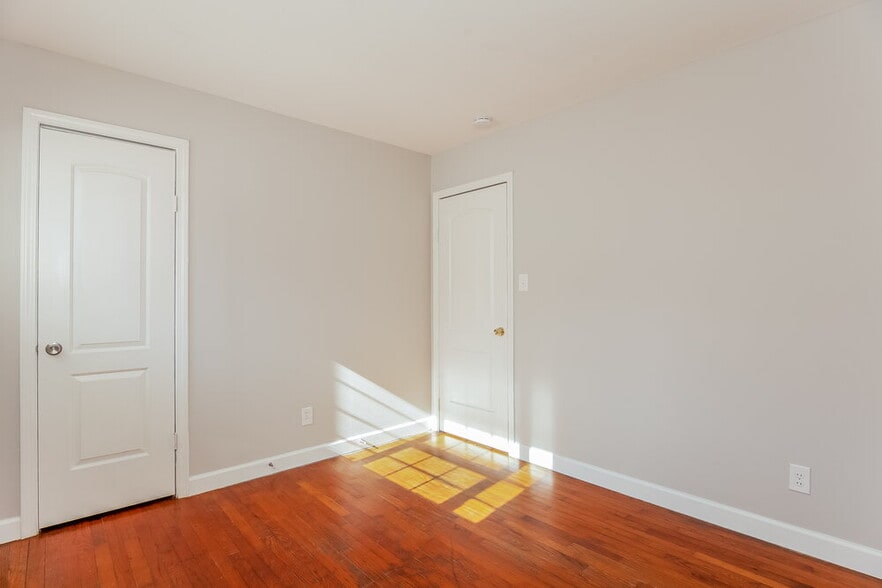 Building Photo - 9443 Feldbank Dr