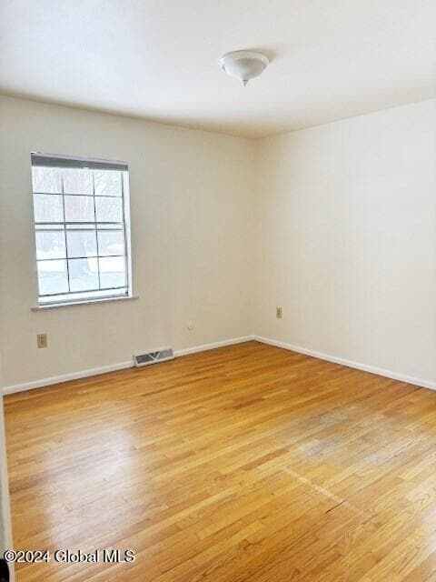 Building Photo - 12 Evergreen Ave