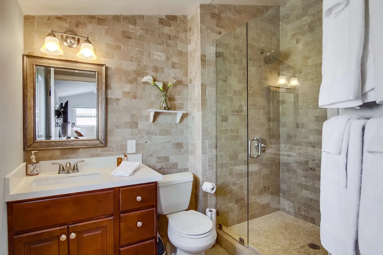 Building Photo - 2715 Strandway