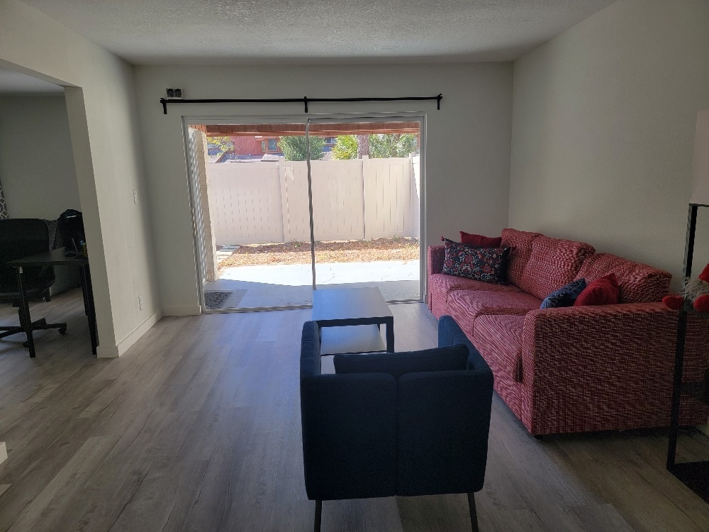 Building Photo - 2056 Sunset Point Rd