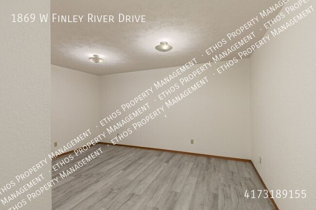 Building Photo - 1869 W Finley River Dr