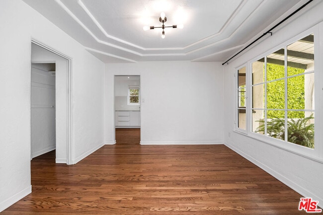 Building Photo - 601 Hayworth Ave