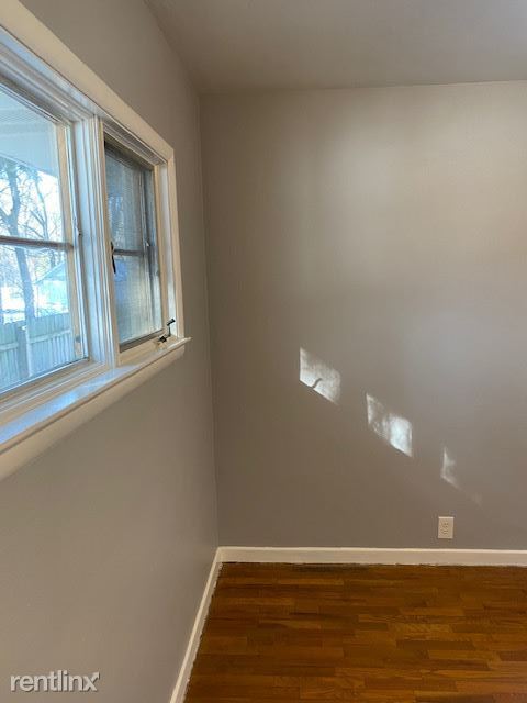 Building Photo - 2 br, 1 bath House - 4685 Grand Haven Rd