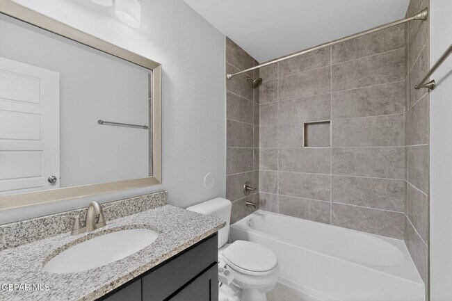 Building Photo - 13672 Baja Vista Ct