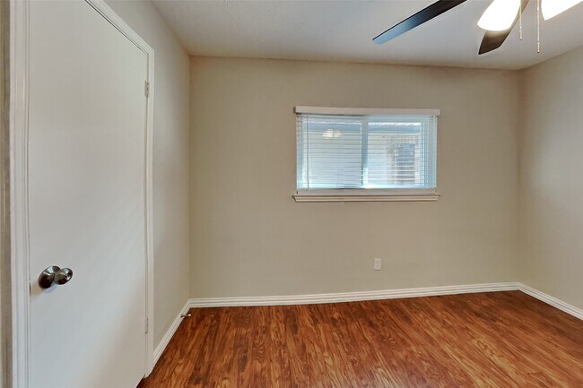 Building Photo - 21411 Golden Dove Dr