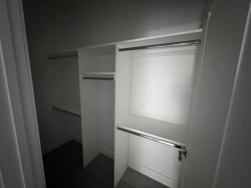 Building Photo - 3291 Del Rey Dr