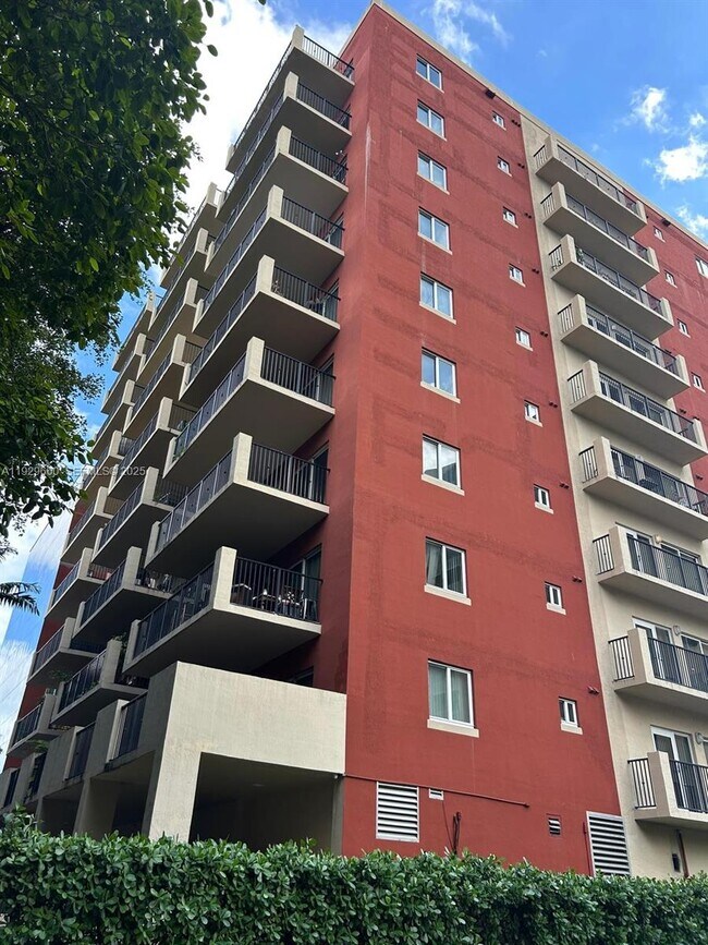 Primary Photo - 3410 Coral Wy