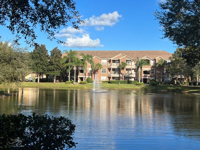 Building Photo - 19920 Villa Ridge Dr