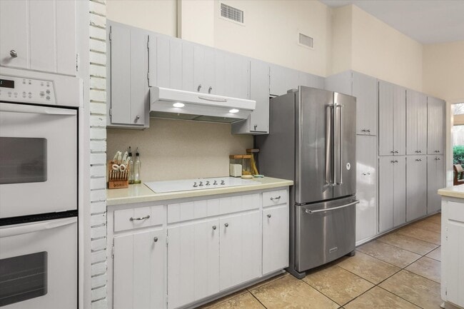 Building Photo - Mid-Century Home in Killearn Estates