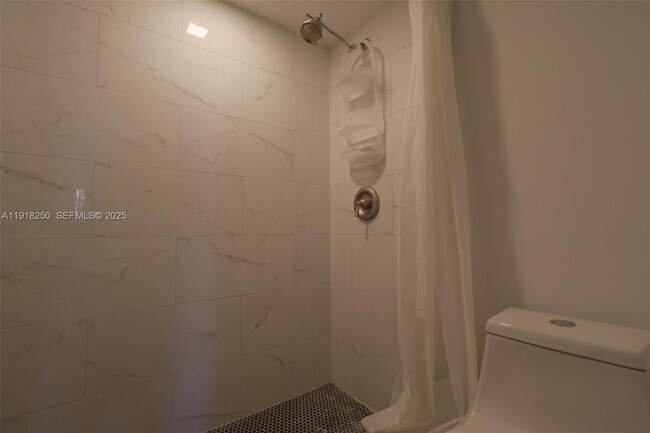 Building Photo - 9300 Lime Bay Blvd