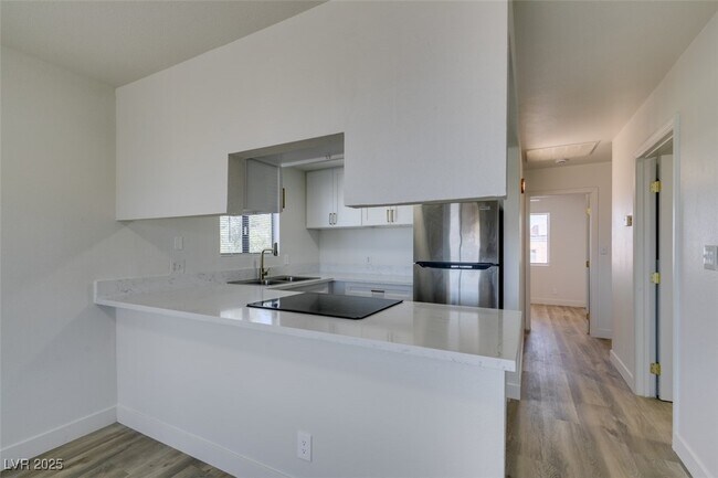 Building Photo - 6932 Kilgore Dr
