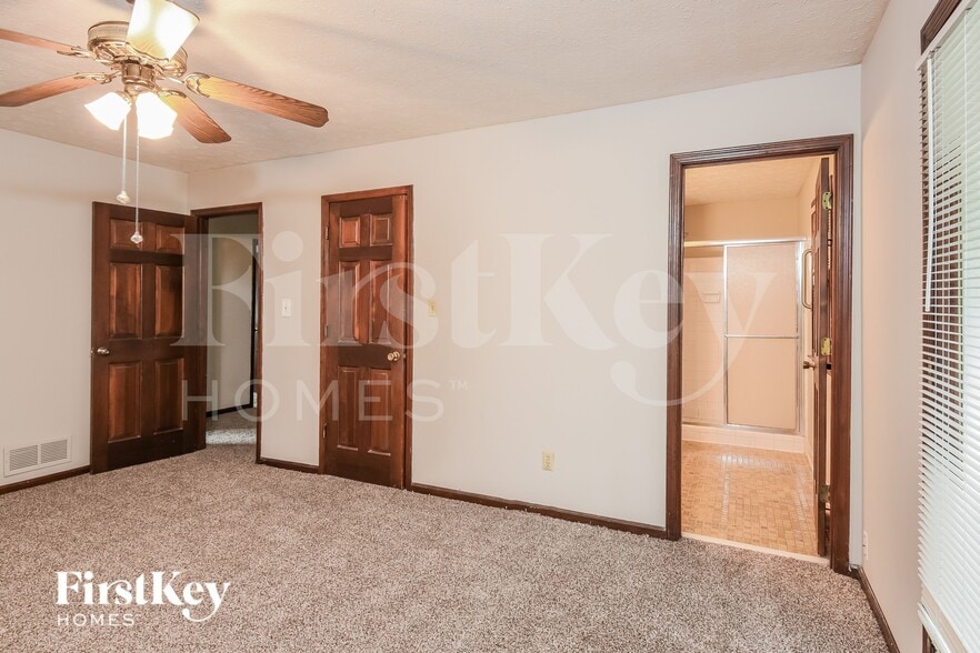 Building Photo - 3021 Wendwood Dr