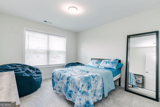 Building Photo - 207 Remington Dr