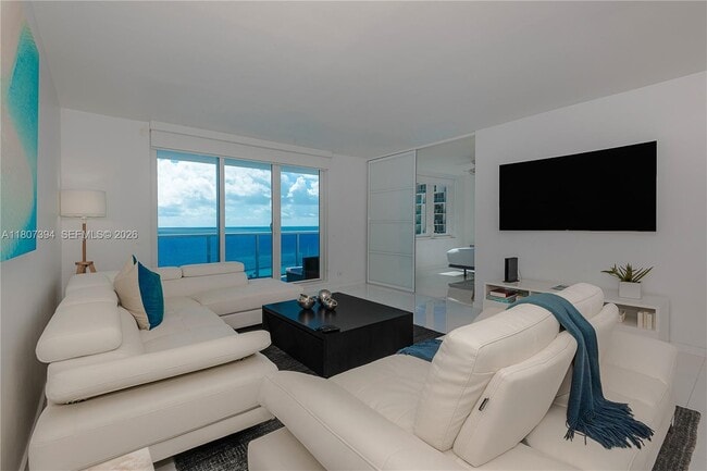 Building Photo - 2301 Collins Ave