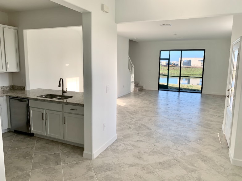 Building Photo - 15245 Lyla Ter