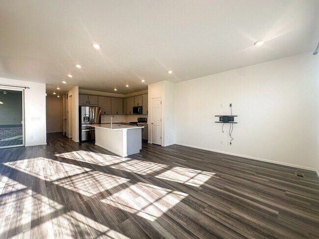 Building Photo - 17430 Pacific Peak Cir