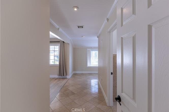 Building Photo - 15815 Silvergrove Dr