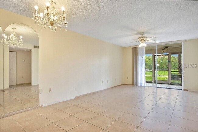 Building Photo - 1328 Pasadena Ave S