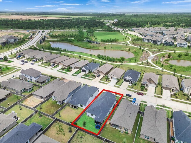 Building Photo - 21143 Austin Chalk Dr