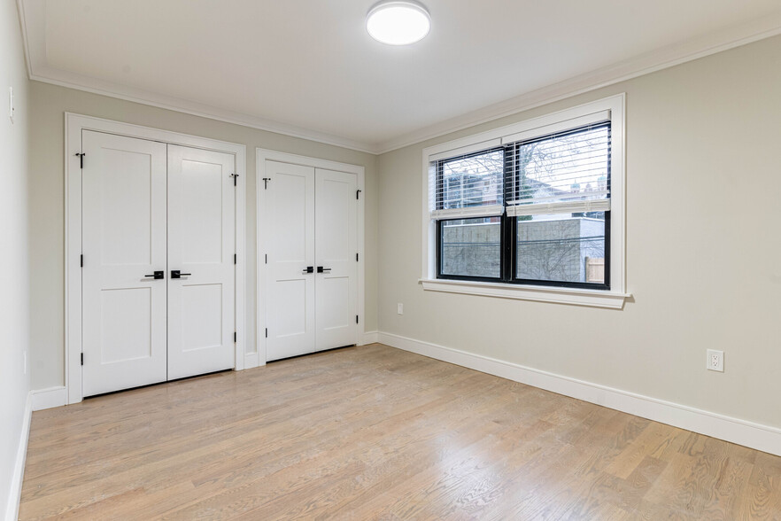 Building Photo - 152 Trenton St