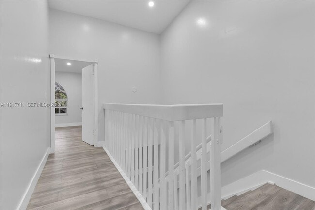 Building Photo - 10018 Hammocks Blvd