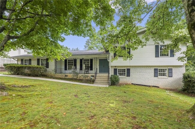 Building Photo - 4935 Cambridge Dr