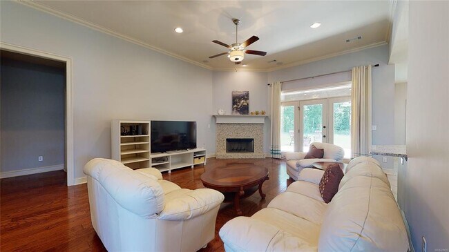 Building Photo - 9131 Thetford Way