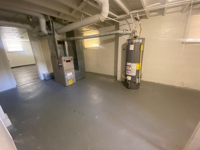 Building Photo - Viking Properties, LLC Duplex