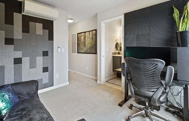 Building Photo - Dual Masters! Stunning Modern End-Unit Townhome in Buckman Bright, Airy & Designed for Comfort