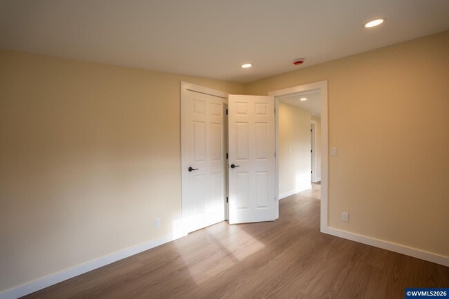 Building Photo - Fully Remodeled 2 Bedroom on a corner lot!