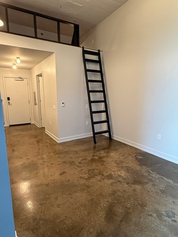 Building Photo - 700 N La Salle Dr
