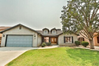 Building Photo - Charming 4 Bedroom Home in Southwest!