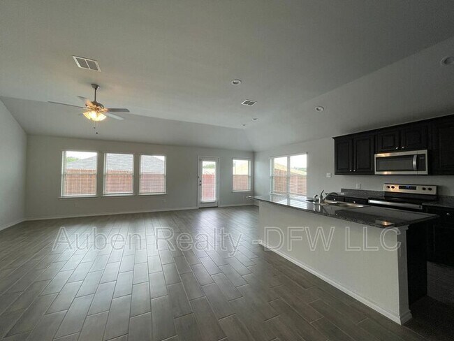 Building Photo - 5752 Brookville Dr