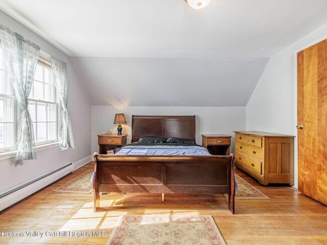 Building Photo - 11 Julia Ave