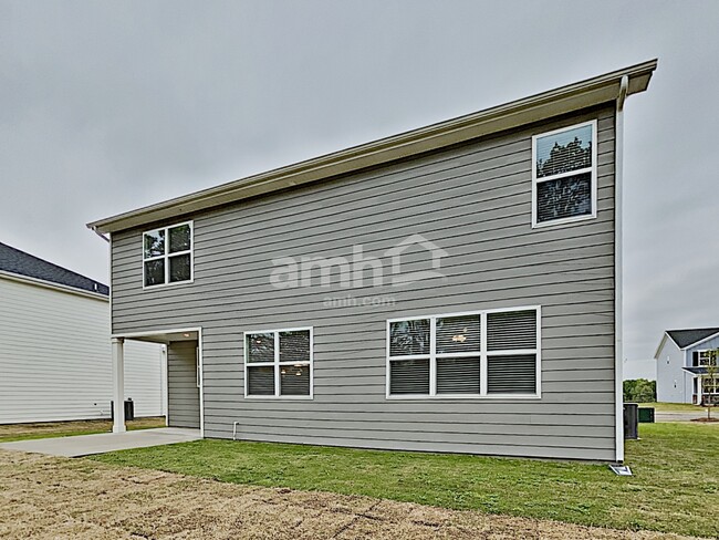 Building Photo - 4270 Longfellow Dr